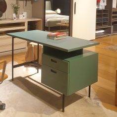 Klerk Table - Image 2